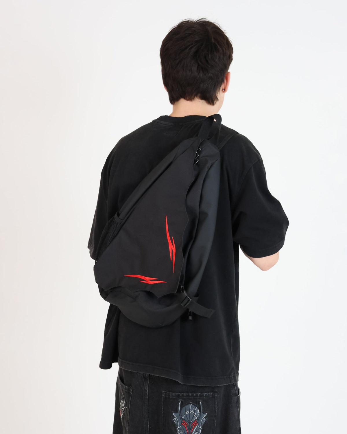 RAGE SLING BAG